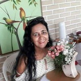 Tânia Alvarez Araujo