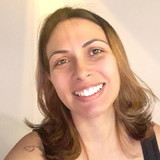 Erika Regina dos Santos Leone