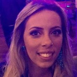 Carla Bertuccio de Oliveira