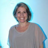 Karin Helena de Oliveira Carnevale