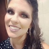 Camila Thomaz dos Santos