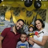 kenia oliveira dos santos