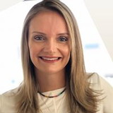 Juliana Elisa Mertins Salazar