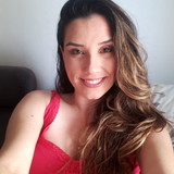 ANA CAROLINA HOLANDA