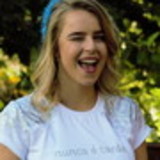 Nunca é Tarde T-shirts | Alice Piermatei