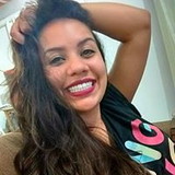 Karoline Manhães Barros