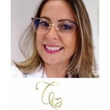 caroline bastos martins