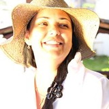 Jaqueline Salles Velten