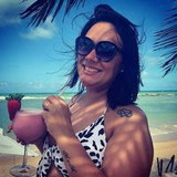 MONIQUE DE CARVALHO LEANDRO