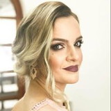 Carina Bensuaski Julio de Camargo