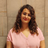 Aline Célia dos Santos Oliveira