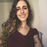 Julia de Lima C Mello