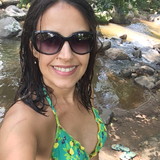 Carine Moço Pereira Mello