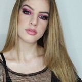 Adriele Poerschke schildt