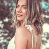 ana claudia de lara campos