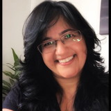 Simone Neves Modelista