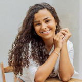 Cassiane Falcão - sala 901