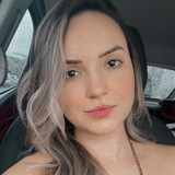 Yasmine Arantes Leão