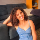 lizzie ferreira guimarães Cruz