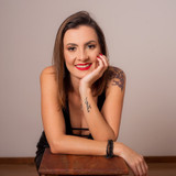 Jackeline Peterle Gavassoni