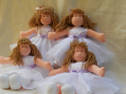 CLAUCI E GABY BONECAS E BICHOS